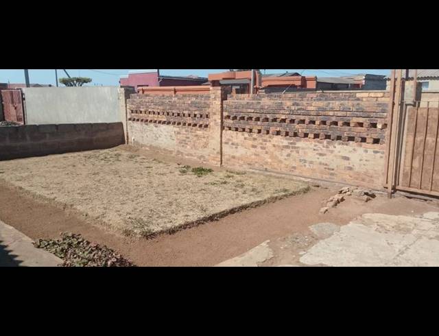 2 BEDROOM HOUSE FOR SALE IN SEBOKENG ZONE 7